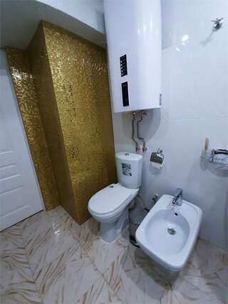 Гостиница Садко Кропоткин Двухместный номер (с двумя односпальными кроватями) с собственной мини-кухней № 204.-2