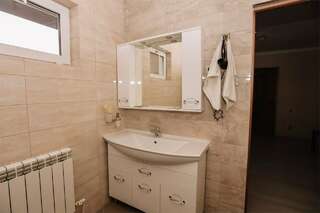 Гостиница Садко Кропоткин Двухместный полулюкс с балконом № 315-6