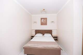 Гостиница Садко Кропоткин Двухместный полулюкс с балконом № 315-2